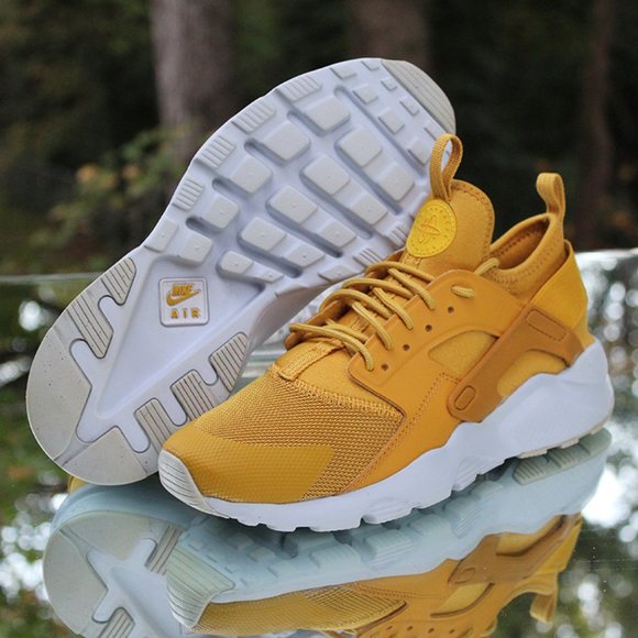 Nike Air Huarache Run Ultra Yellow Size 6Y - Picture 7 of 15